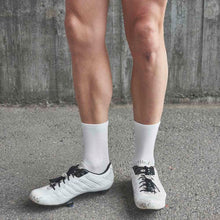 Skarpety rowerowe POC SEIZE Sock Short - białe - Adventure Sports
