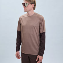 Koszulka rowerowa POC M’s Essential MTB LS Jersey brązowy - Adventure Sports
