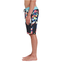 Boardshorty Volcom Saturate Stoney 19 - czarny - Adventure Sports
